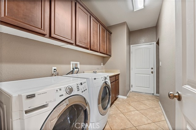 Detail Gallery Image 13 of 48 For 14391 Settlers Ridge Ct, Corona,  CA 92880 - 5 Beds | 4 Baths