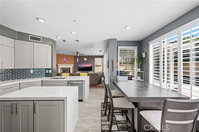 6528 University Way, Buena Park CA: https://media.crmls.org/medias/aa9e57be-a581-4cee-9052-d701fb872fdb.jpg