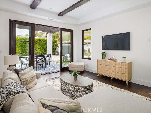 Detail Gallery Image 12 of 28 For 1336 Palos Verdes Dr, Palos Verdes Estates,  CA 90274 - 5 Beds | 4 Baths