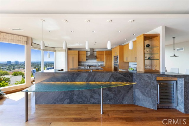 3 Harbor Ridge Drive, Newport Beach CA: https://media.crmls.org/medias/aa9faa32-ce85-4fea-9e73-c9a0e4cc6fca.jpg