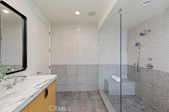 Detail Gallery Image 29 of 53 For 1425 Skyline, Laguna Beach,  CA 92651 - 4 Beds | 3/1 Baths