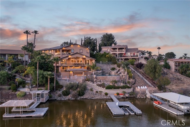 Image 7 of 75 For 22571 Canyon Lake Drive