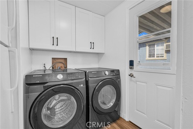 Detail Gallery Image 4 of 6 For 205 Duchess Lane, Santa Ana,  CA 92704 - 4 Beds | 2 Baths