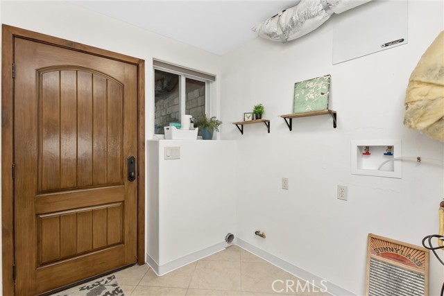 Image 20 of 39 For 1036 Venus Way