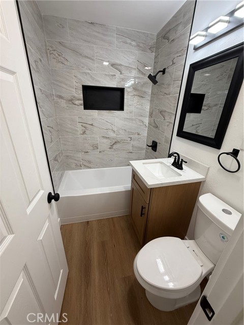 Detail Gallery Image 13 of 13 For 13508 Benfield, Norwalk,  CA 90650 - 4 Beds | 3 Baths