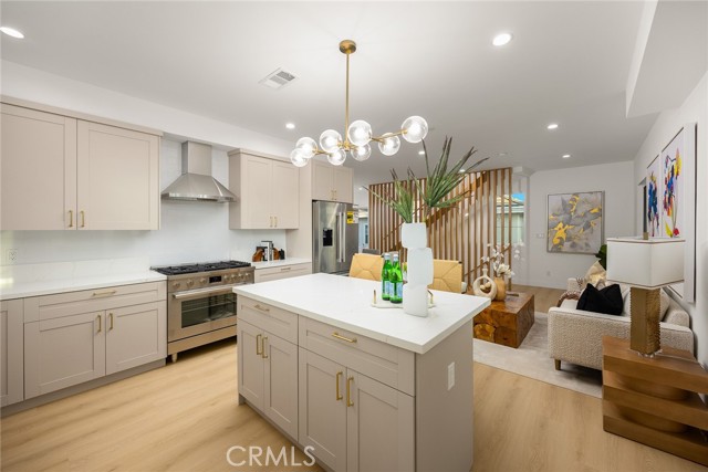 Detail Gallery Image 10 of 30 For 905 Sunset Bld #B,  Arcadia,  CA 91007 - 4 Beds | 3 Baths
