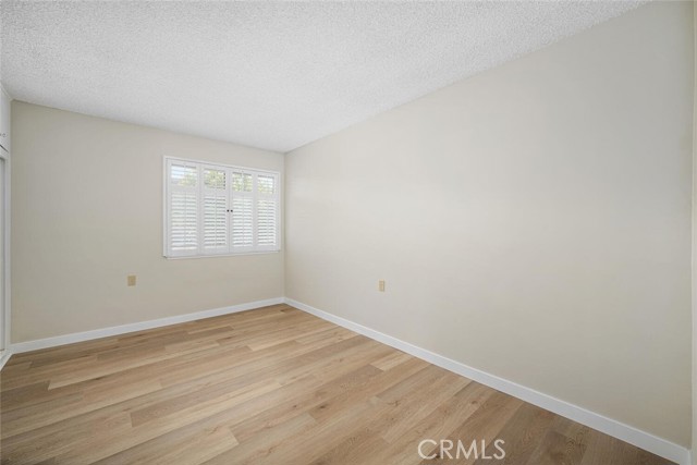 1930 St John Road, Seal Beach CA: https://media.crmls.org/medias/aaa3bd98-46a4-4ae1-87a1-6e0a3eb9c9c1.jpg