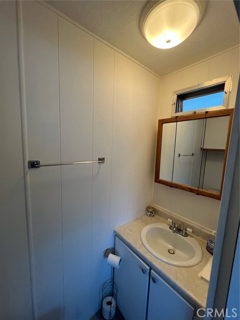 2550 E AVENUE I, Lancaster CA: https://media.crmls.org/medias/aaa3db4d-456e-4db9-9618-eabfa52f90b5.jpg