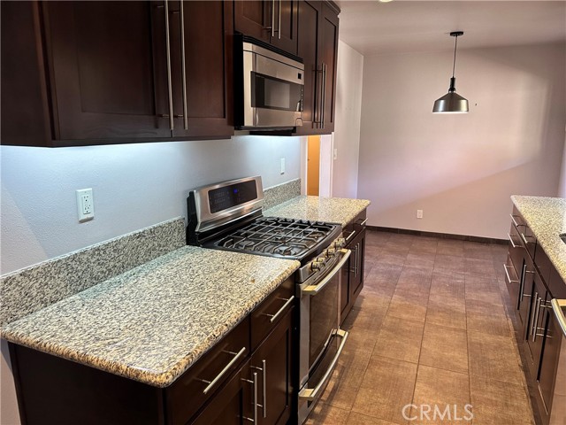 14560 Benefit Street # 301, Sherman Oaks, California 91403, 2 Bedrooms Bedrooms, ,2 BathroomsBathrooms,Residential Lease,For Rent,14560 Benefit Street # 301,CRSR24235156