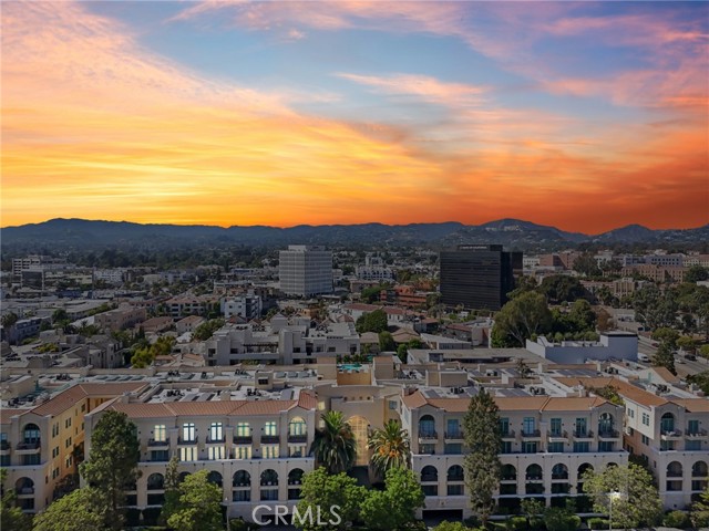 Detail Gallery Image 62 of 64 For 11500 San Vicente Bld #214,  Los Angeles,  CA 90049 - 2 Beds | 3 Baths