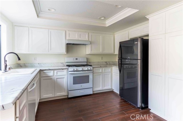 Detail Gallery Image 7 of 25 For 811 S San Carlos Ct, San Dimas,  CA 91773 - 2 Beds | 2/1 Baths