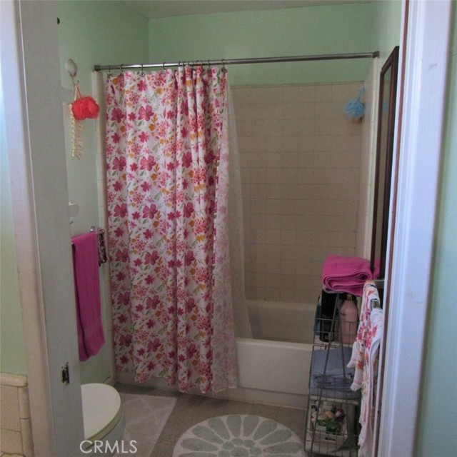 Image 19 of 25 For 2803 Frankel