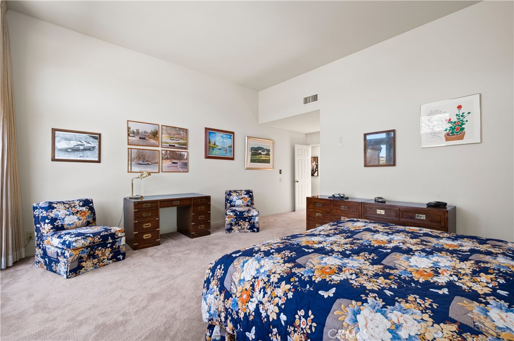 Aaa78591 B17e 4c34 A2cf 1b7a748df824