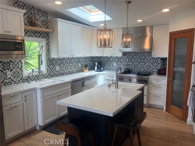 1108 Via Zumaya, Palos Verdes Estates, California 90274, 4 Bedrooms Bedrooms, ,2 BathroomsBathrooms,Residential,Sold,Via Zumaya,PV22158286