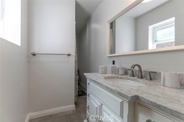 Detail Gallery Image 16 of 39 For 4805 4805 Lowell, La Crescenta,  CA 91214 - 3 Beds | 2 Baths