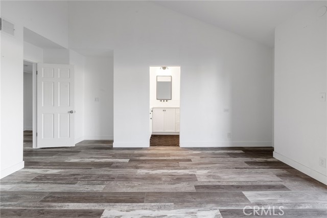 Detail Gallery Image 24 of 46 For 5100 Riverton Ave #14,  North Hollywood,  CA 91601 - 3 Beds | 2/1 Baths