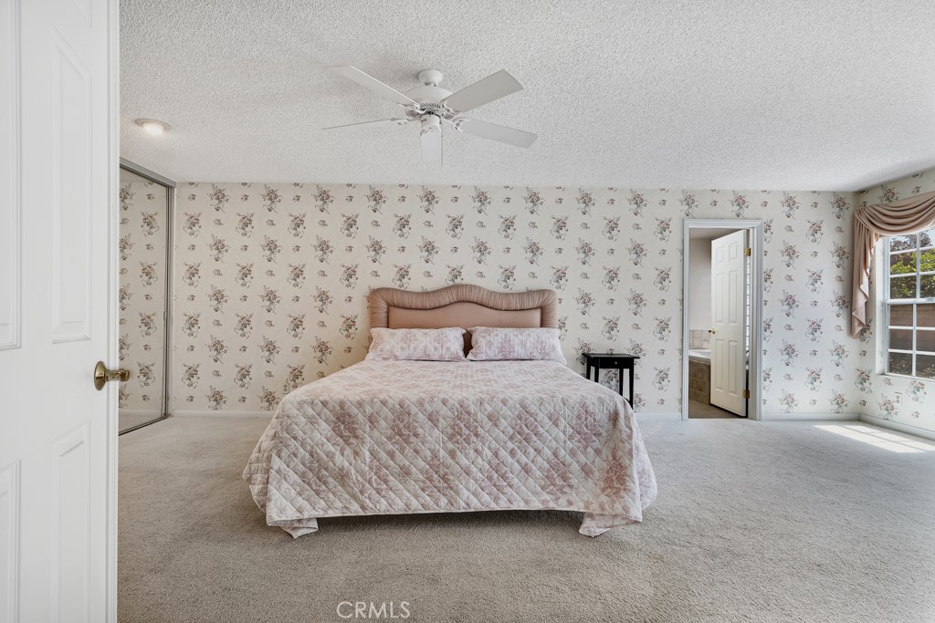 https://media.crmls.org/medias/aaa95854-5281-4fa7-8d21-b1d7888a9e2a.jpg?preset=X-Large