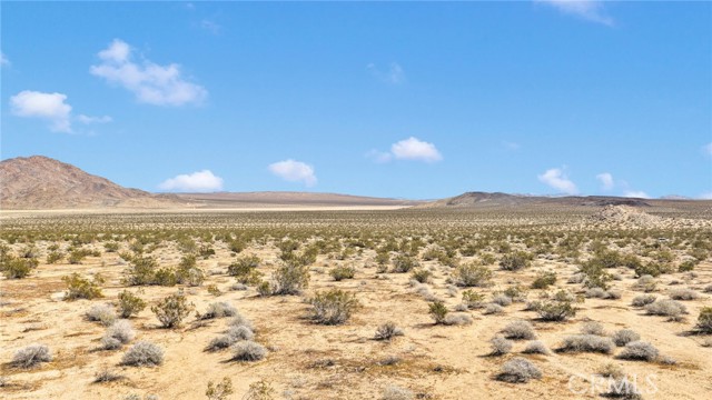 Detail Gallery Image 13 of 14 For 1 off Green Mine Rock Rd, Lucerne Valley,  CA 92356 - – Beds | – Baths