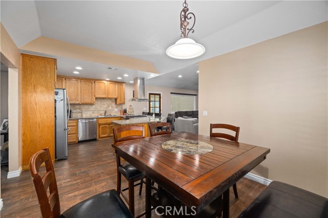 9332 Evelyn Avenue, California City CA: https://media.crmls.org/medias/aaa9a105-f2ad-4001-9792-6415d05c408f.jpg