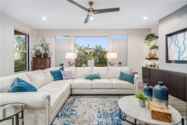 36406 Geiger Avenue, Palmdale CA: https://media.crmls.org/medias/aaaa6d0d-be12-4cf2-80e5-565dc029c0d2.jpg