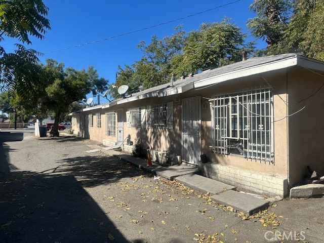 Detail Gallery Image 8 of 10 For 933 N Mountain View, San Bernardino,  CA 92410 - – Beds | – Baths