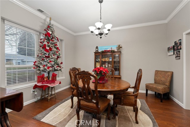 Detail Gallery Image 10 of 37 For 354 Silver Lake, Chico,  CA 95973 - 3 Beds | 2 Baths