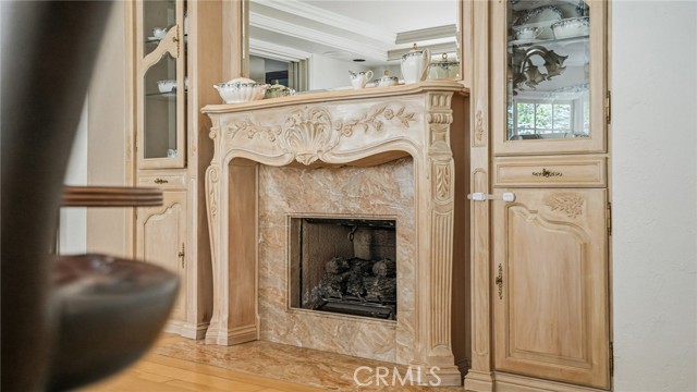 Detail Gallery Image 13 of 74 For 4548 Ellenboro, Woodland Hills,  CA 91364 - 4 Beds | 4/1 Baths