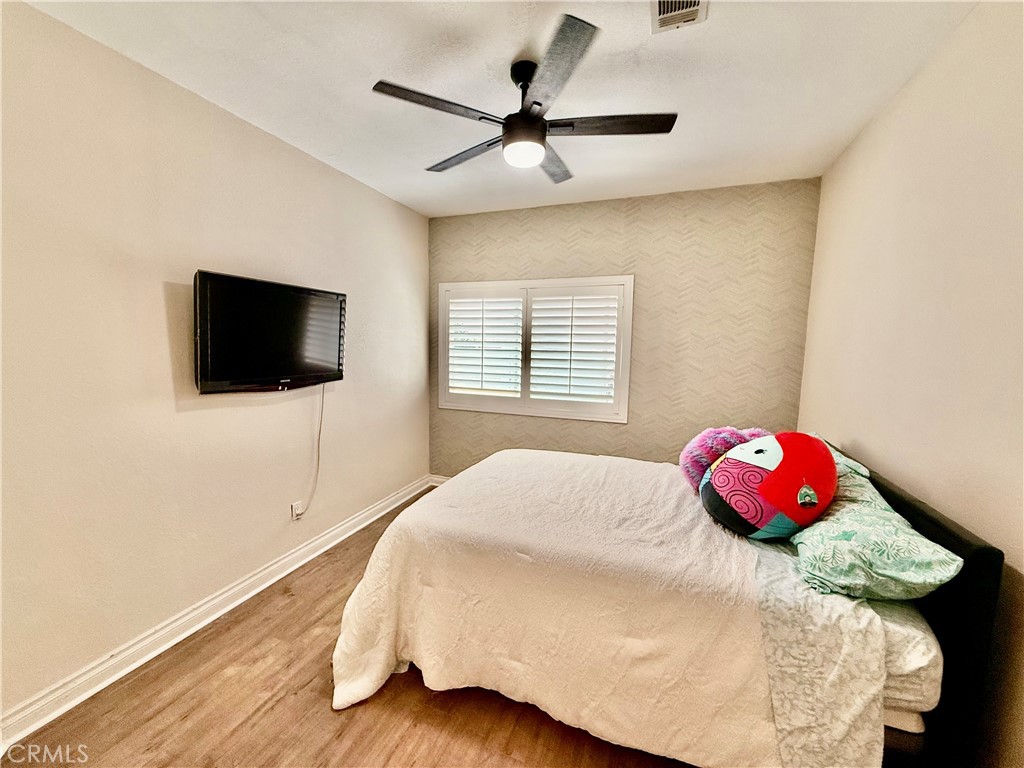 MLS #IV25222693 image #24