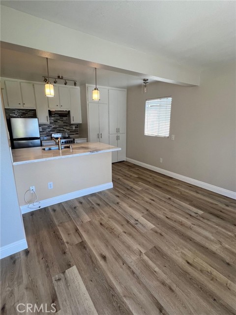 3715 Country Oaks, Ontario CA: https://media.crmls.org/medias/aaacc4f8-fcd1-4ee7-9ed7-e80a3ebf3708.jpg
