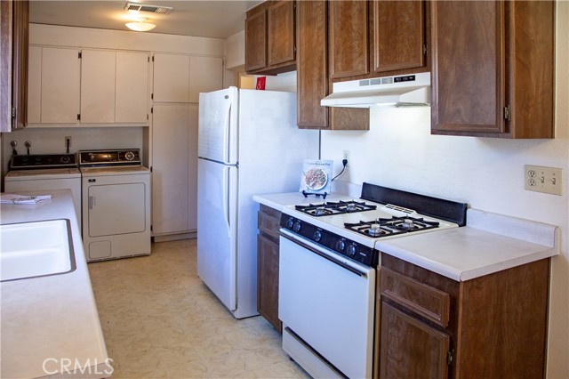 Detail Gallery Image 4 of 32 For 424 Tierra Baja Way, Hemet,  CA 92545 - 2 Beds | 1 Baths