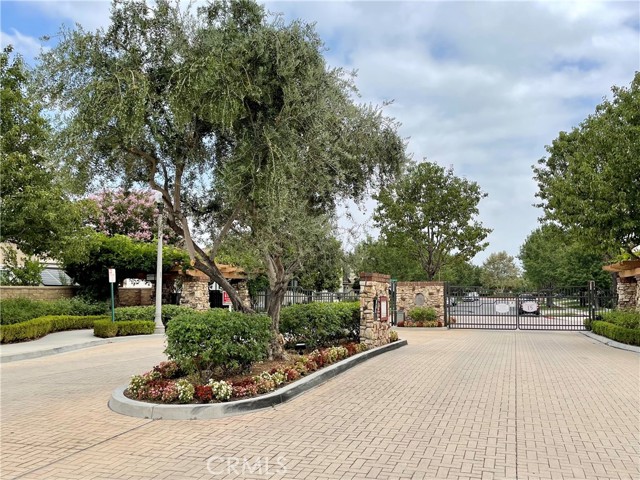 8656 Harvest Place, Rancho Cucamonga CA: https://media.crmls.org/medias/aaad6b80-09ff-45f7-93d0-3209f7e2c364.jpg