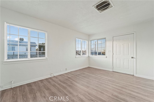 Detail Gallery Image 6 of 26 For 536 E Fredricks, Barstow,  CA 92311 - 3 Beds | 1 Baths