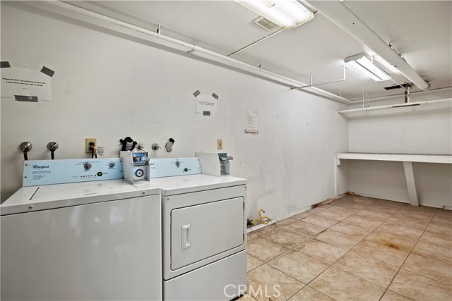 Detail Gallery Image 8 of 9 For 10219 Commerce Ave, Tujunga,  CA 91042 - – Beds | – Baths