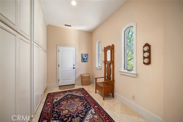 1150 Grassy Hollow Way, Paso Robles CA: https://media.crmls.org/medias/aaae1bad-b0ae-474e-a8c9-7a2bc387a7bd.jpg