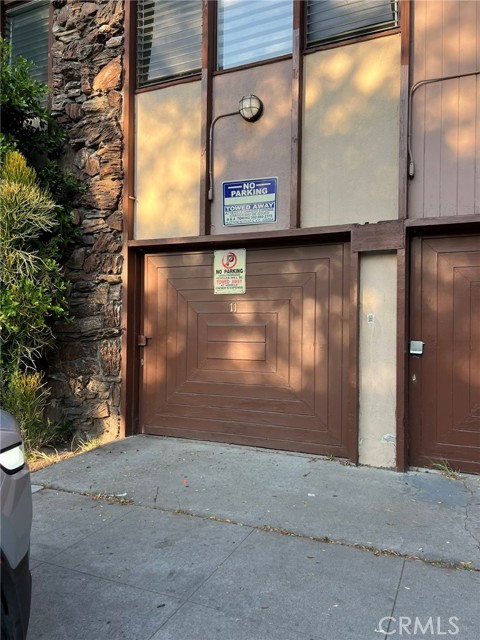 640 Elm Avenue, Long Beach CA: https://media.crmls.org/medias/aaae3e1e-0fed-4a0e-b210-d976a31e7ff6.jpg
