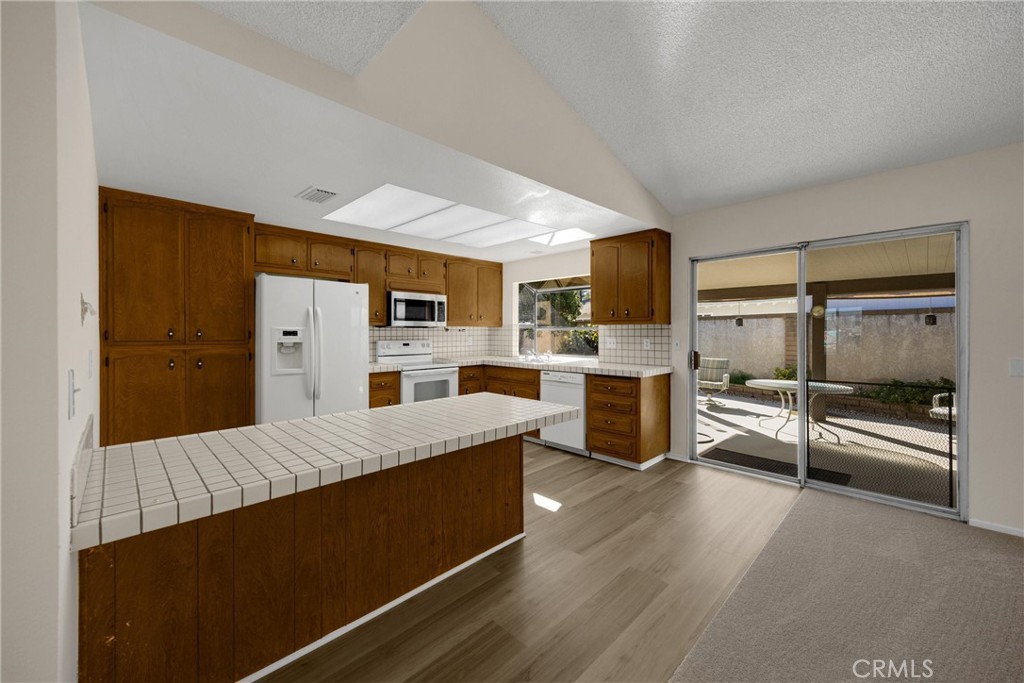 MLS #WS25277903 image #9