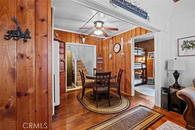 27048 State Highway 189, Blue Jay CA: https://media.crmls.org/medias/aaae544c-3f57-4f7a-9b8b-1825d71254e9.jpg