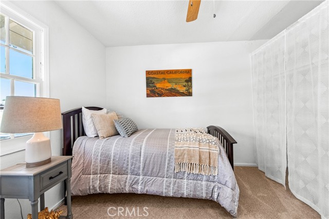 16271 Fairway Lane, Huntington Beach CA: https://media.crmls.org/medias/aaaea99a-3b3a-4000-9a41-278a4132abd3.jpg