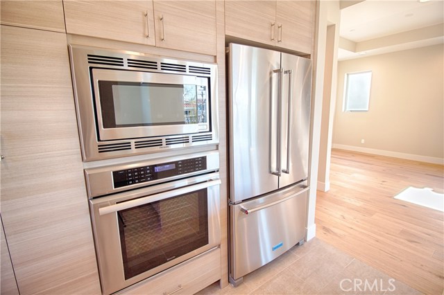 212 Irena Avenue, Redondo Beach, California 90277, 3 Bedrooms Bedrooms, ,2 BathroomsBathrooms,Residential,Sold,Irena,SB17011724