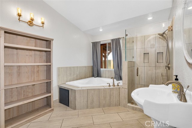 2083 Hastings Drive, Los Banos CA: https://media.crmls.org/medias/aaaed8cc-07ff-4d1f-957a-686dc701955d.jpg