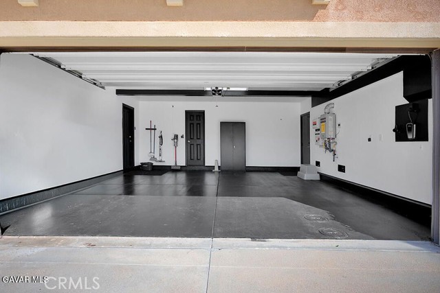 2727 Goldenrain Street, Palmdale CA: https://media.crmls.org/medias/aaaf0a30-ce29-4c85-a4be-4013dfefb48c.jpg