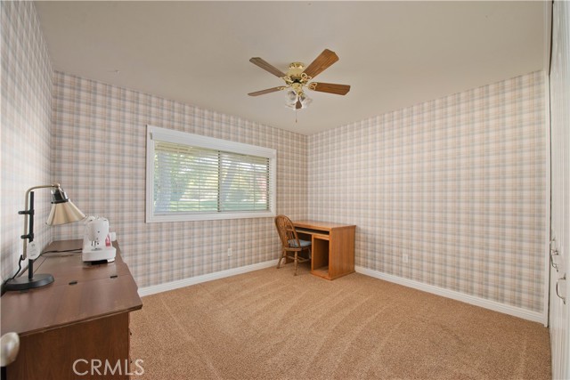 Detail Gallery Image 15 of 31 For 15877 Warm Springs Dr, Canyon Country,  CA 91387 - 5 Beds | 3 Baths