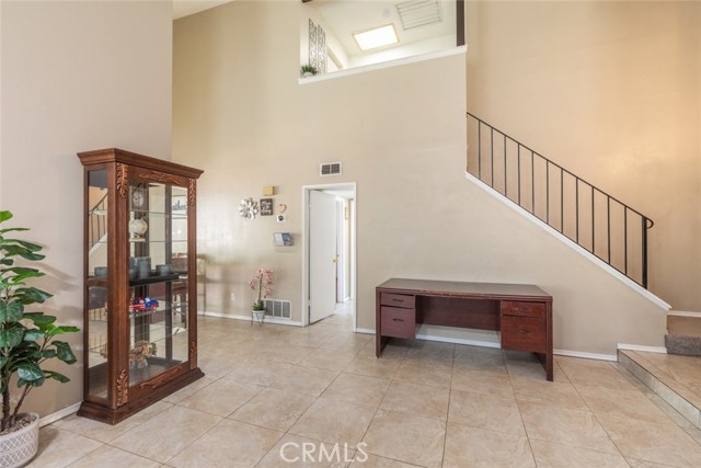 Detail Gallery Image 13 of 39 For 1005 Acacia, Corona,  CA 92879 - 4 Beds | 2 Baths