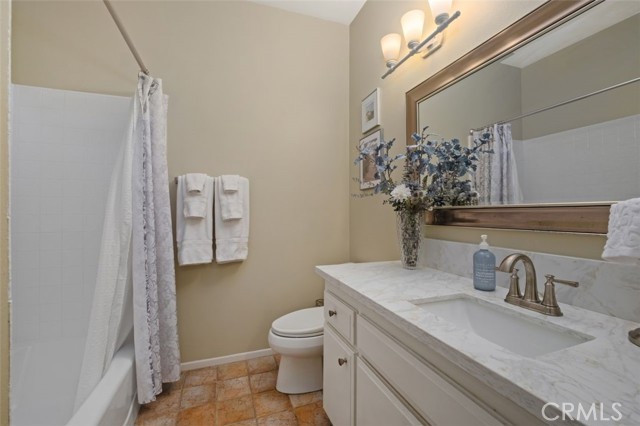 Detail Gallery Image 15 of 26 For 2510 W Macarthur Bld #L,  Santa Ana,  CA 92704 - 2 Beds | 2 Baths