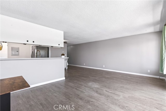 Detail Gallery Image 4 of 24 For 1187 East 3rd Street #305,  Long Beach,  CA 90802 - 1 Beds | 1 Baths