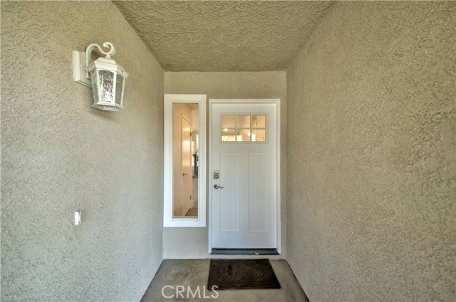 6923 Sundown Drive, Jurupa Valley CA: https://media.crmls.org/medias/aaafee38-0305-4bd5-8034-9bbe82dc3862.jpg