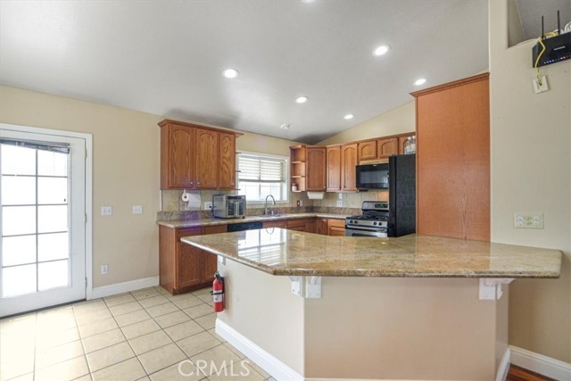 Detail Gallery Image 22 of 48 For 22301 Westwood Bld, Tehachapi,  CA 93561 - 3 Beds | 2 Baths