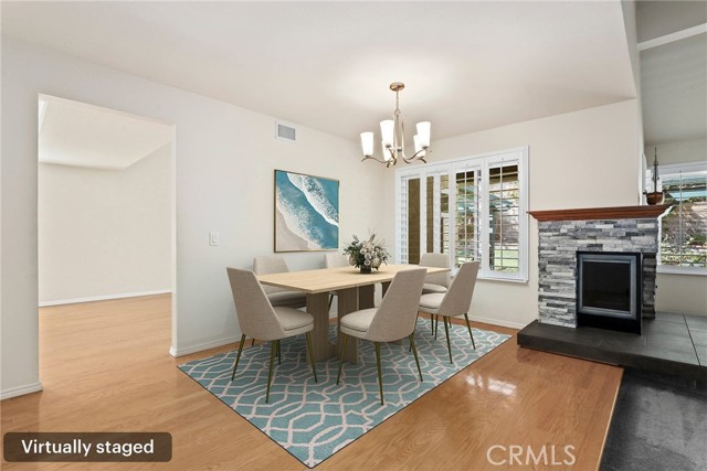 3919 Southhampton Road, Moorpark CA: https://media.crmls.org/medias/aab03582-efac-46f0-bcfb-c71b0666c1da.jpg