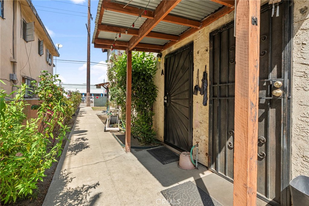 MLS #OC25222143 image #39