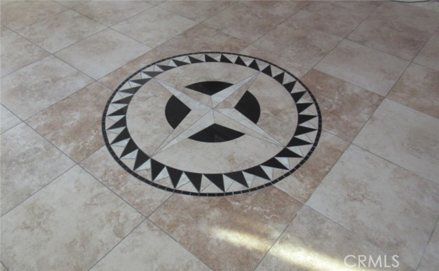 Detail Gallery Image 5 of 28 For 13531 Thistle St, Victorville,  CA 92392 - 3 Beds | 2 Baths